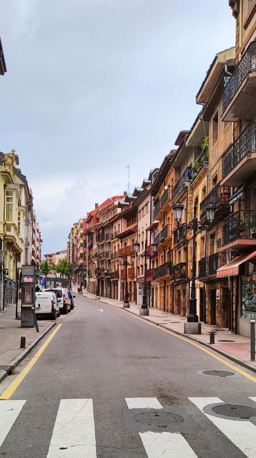 Ferienwohnung Oviedo Centro- Parking Gratuito Exterior foto